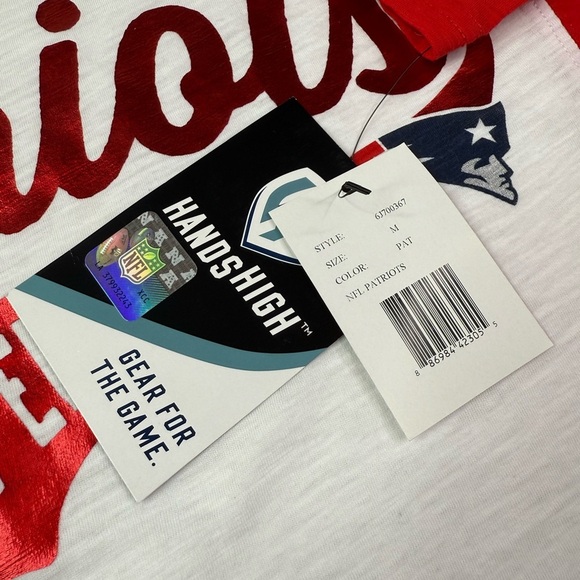 NWT New England Patriots Hands High Colorblock Top White Size Medium - Picture 5 of 9